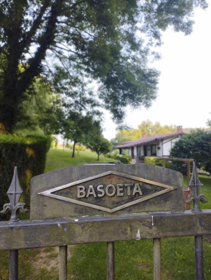 Basoeta Villa Baserri-Santa Ana Luaran gambar