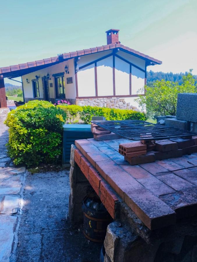Basoeta Villa Baserri-Santa Ana Luaran gambar