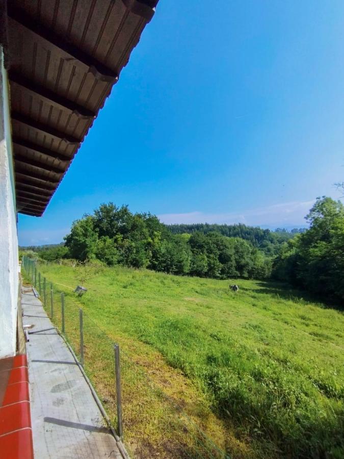 Basoeta Villa Baserri-Santa Ana Luaran gambar